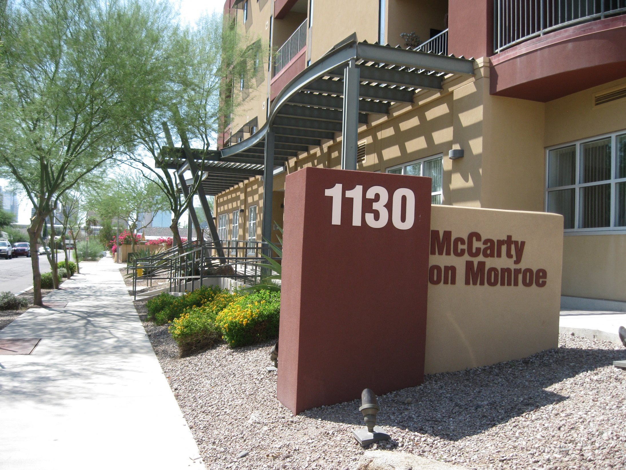 McCarty On Monroe photo 3